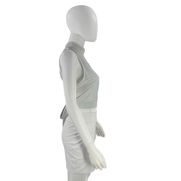 NEW superdown REVOLVE Sophie Metallic Silver Open Back Crop Top Size XL - Picture 8 of 9